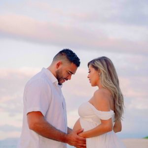 Picturesque sunset maternity session on Oahu's North Shore. Hawaii