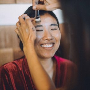 Hawaii Wedding Photographer capturing Photograph of Bride getting ready on her special day